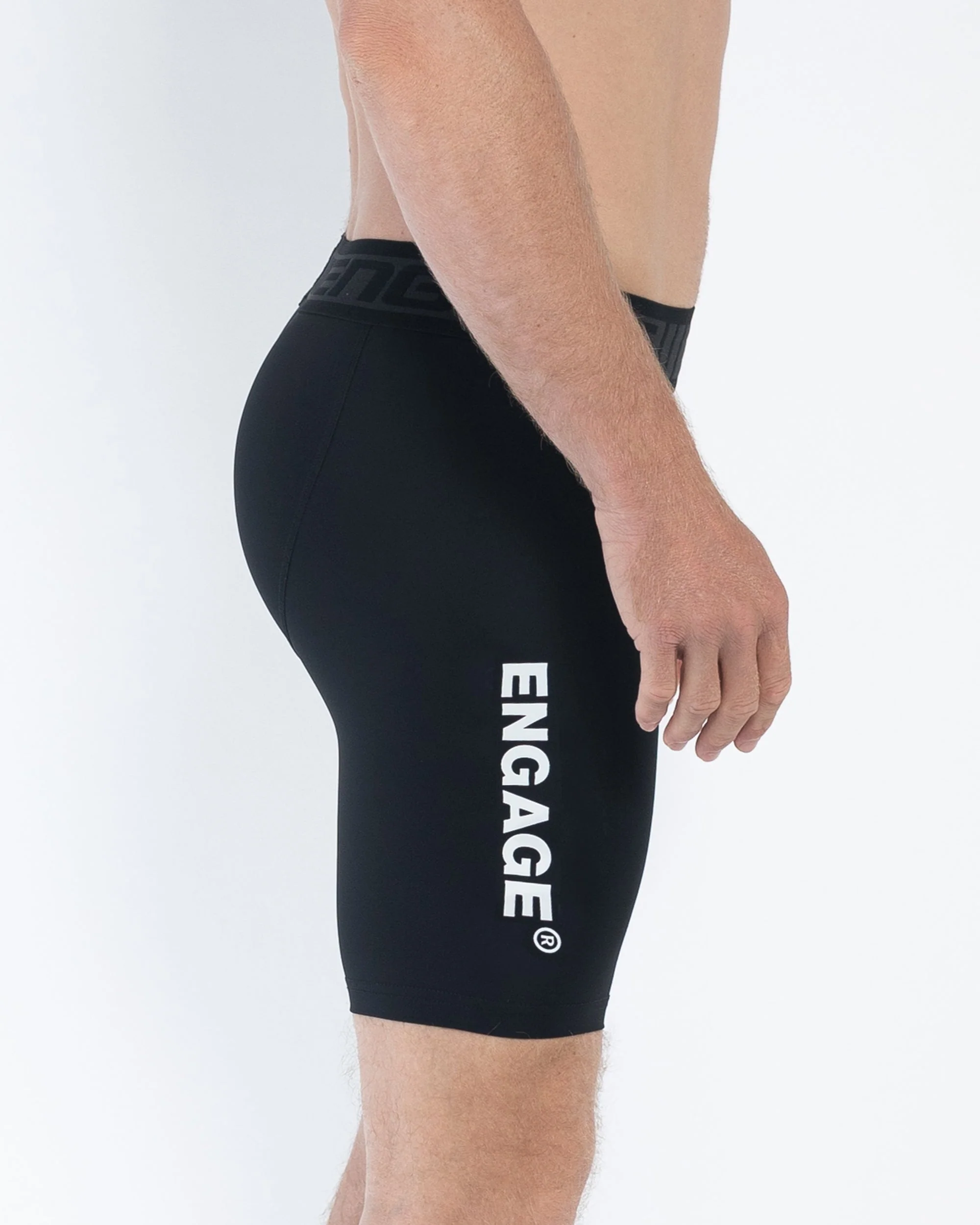 Essential Series Compression Short - Image 3